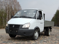 Směs fotografií vozidel GAZ - GAZelle a GAZ - SOBOL v modernizovaném provedení BUSINESS-000058-30.jpg